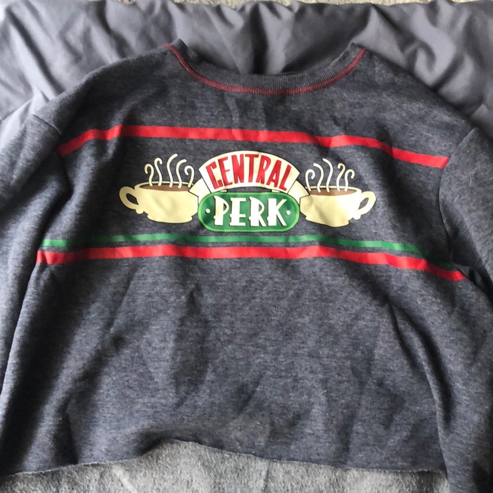 Graphic design cropped sweatshirt